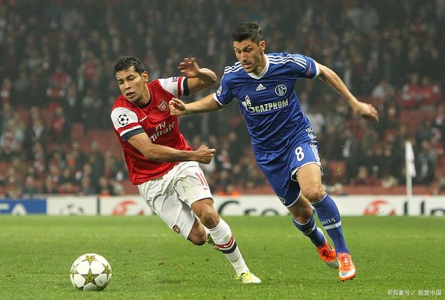 爱游戏体育官网-包含沙尔克阵容调整后状态回暖，赢得关键胜利的词条