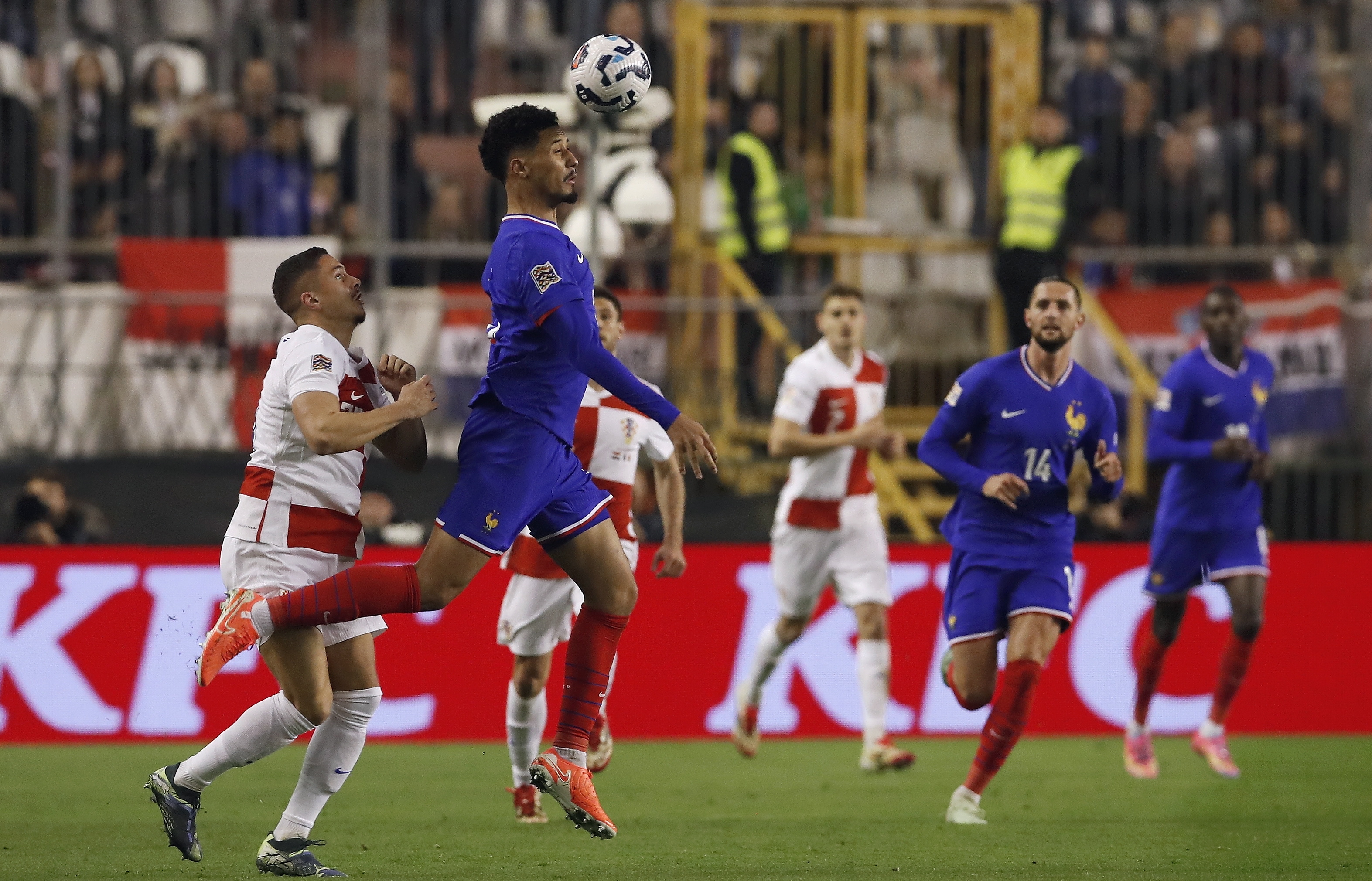 爱游戏入口-意大利迎战克罗地亚，争夺欧洲预赛出线权的简单介绍