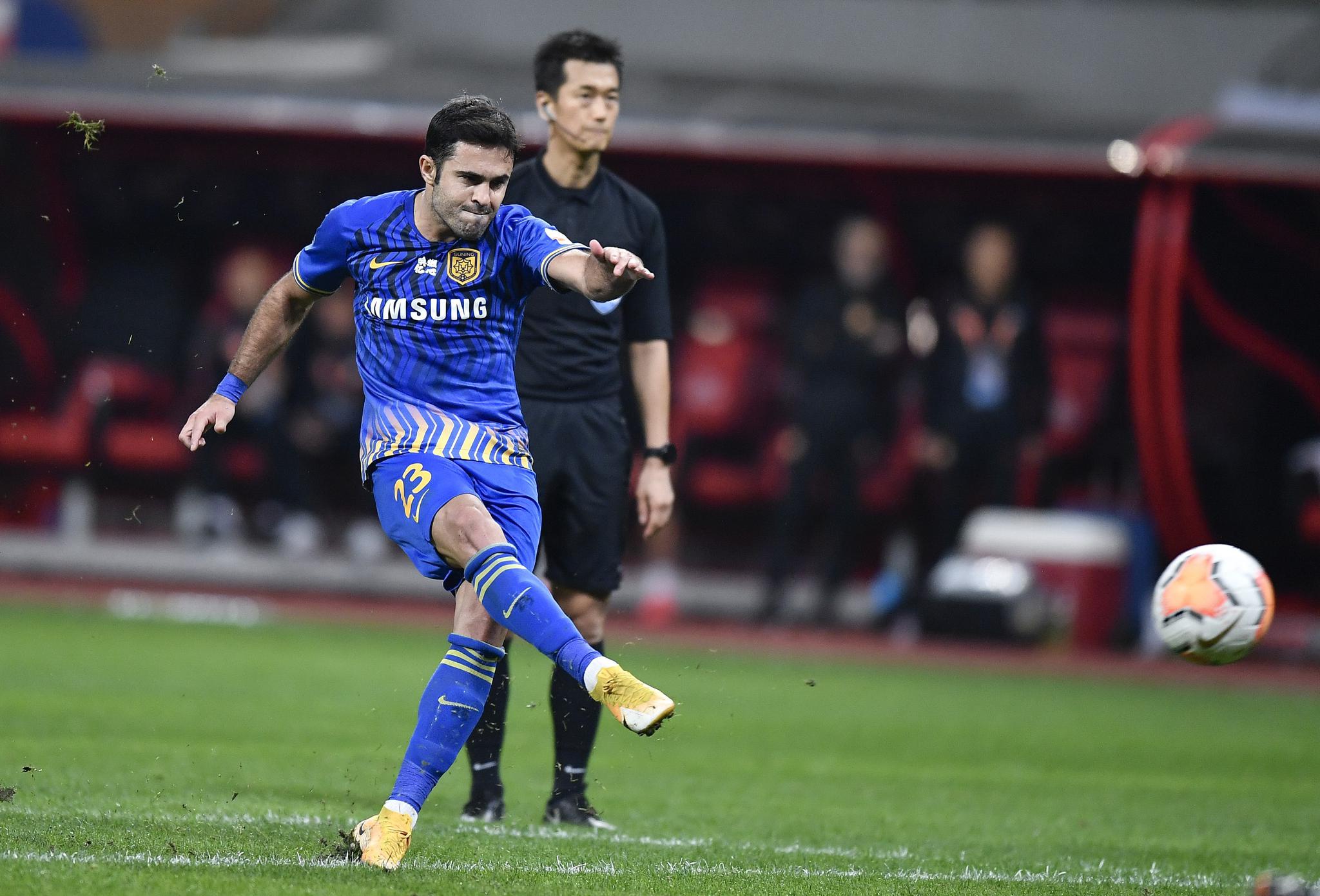 爱游戏在线登录-关于江苏苏宁稳定发挥，志在与领头羊拉近差距的信息