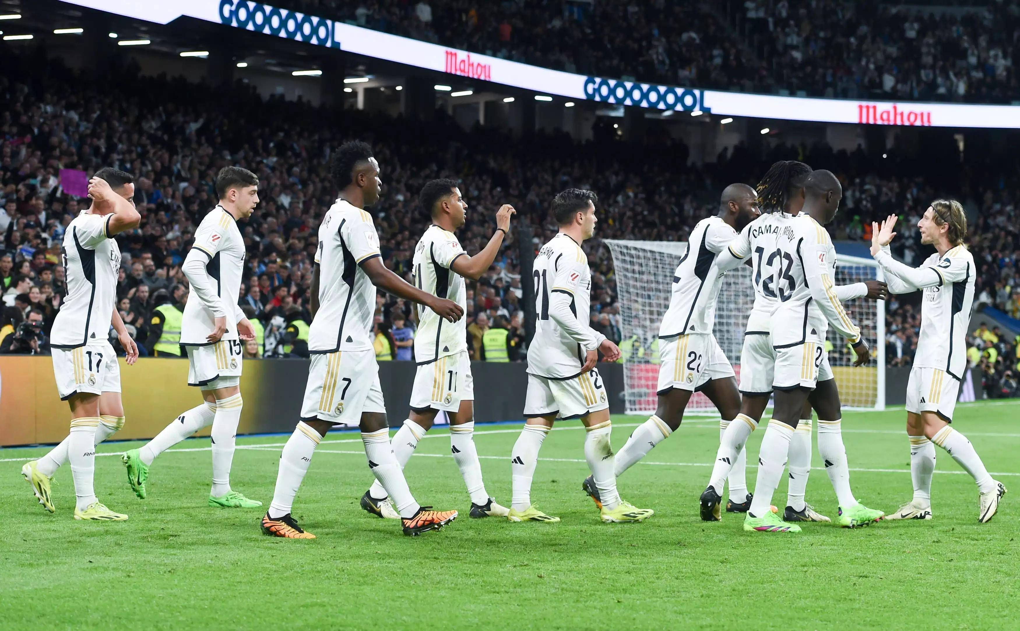 爱游戏亚洲官网-传奇对决！欧洲足球史上的辉煌巅峰的简单介绍