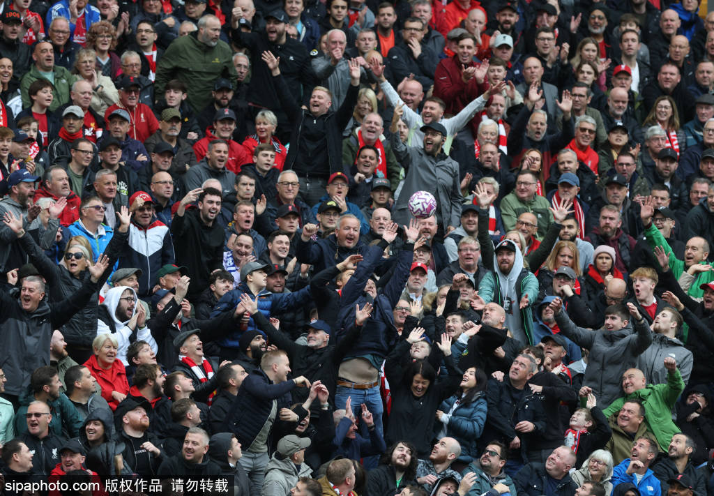 包含利物浦主场-惊险胜利南安普顿，领跑依旧稳固的词条