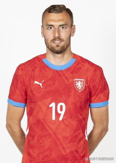 捷克国家队晋级下一轮，展现出色的表现的简单介绍