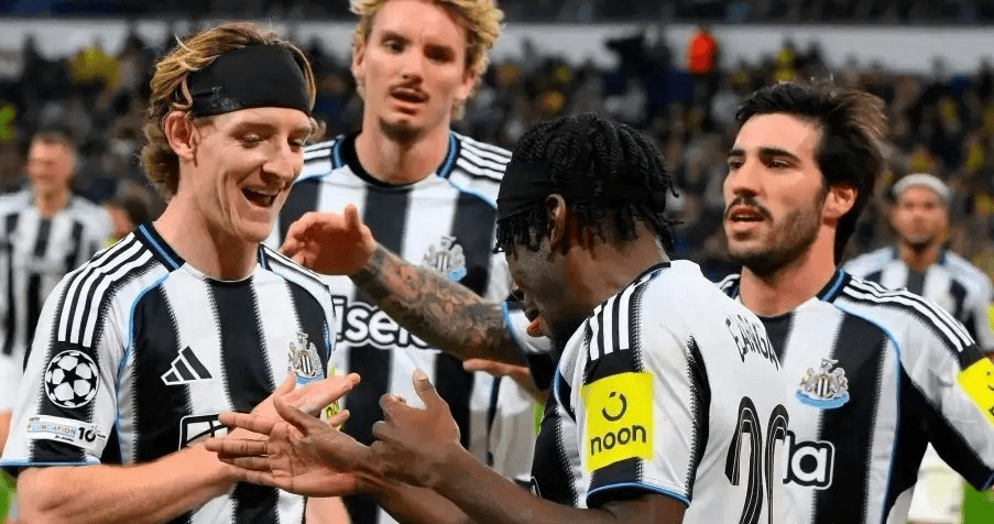 爱游戏官网-水晶宫客场逼平伯恩利，挣得一分