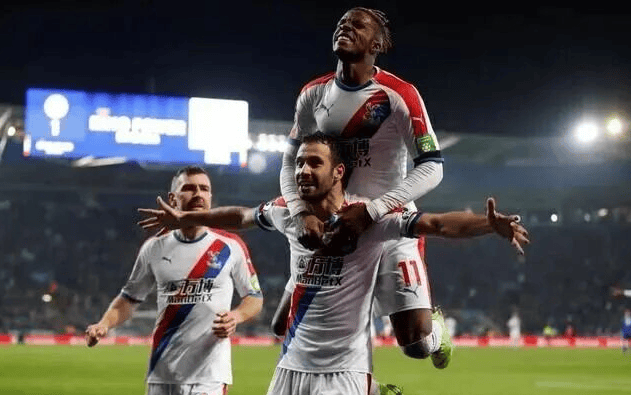 水晶宫客场逼平伯恩利，挣得一分