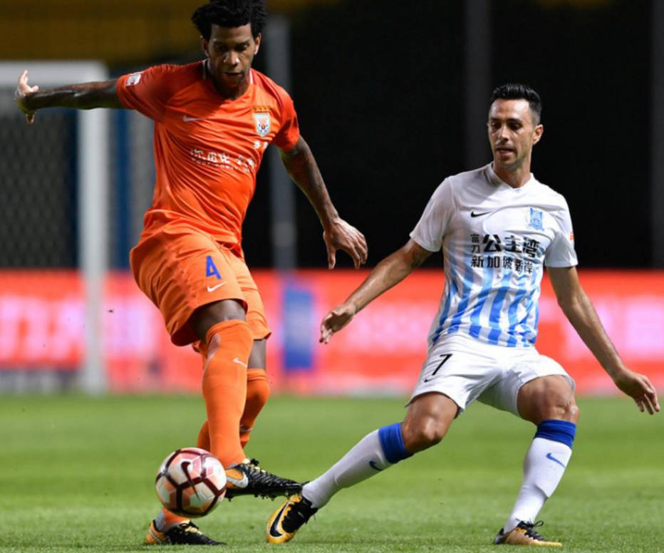 爱游戏中国官网-广州富力击败山东鲁能，取得胜利