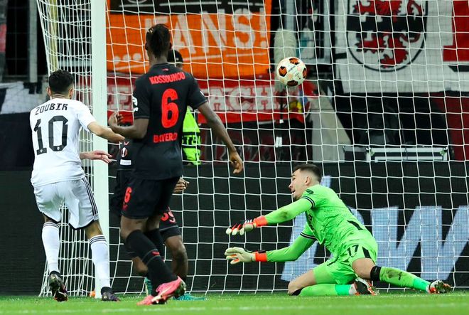 关于勒沃库森逆转战胜对手,豪取三分的信息 关于勒沃库森逆转战胜对手,豪取三分的信息